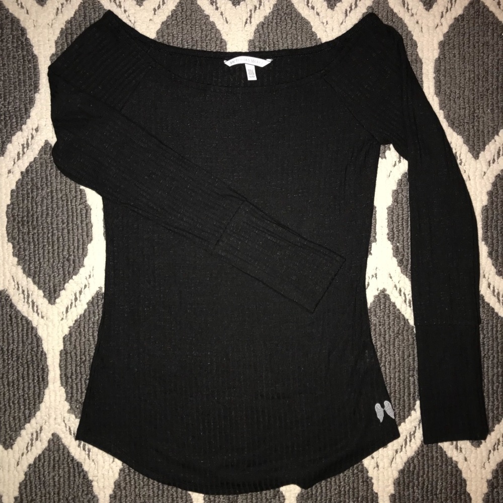โโSOLDโโ NWOT ๐Victoriaโs Secret Black Shirt - Picture 1 of 2